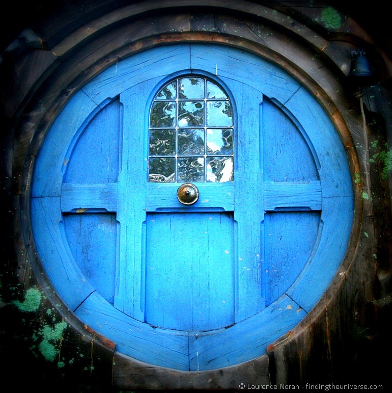 Round Hobbit door_thumb