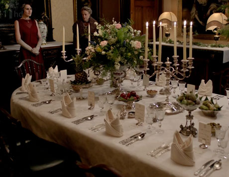 Mary-Violet-Inspect-Table